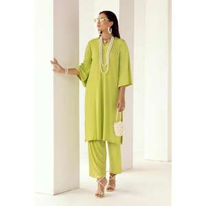 Camisa de manga larga de punto acanalado verde para mujer - Product Image 3