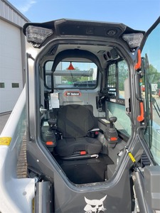 Chargeuse compacte sur chenilles d'occasion T86 Tonnes pour travaux agricoles et de construction - Product Image 2