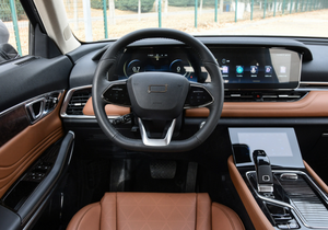 SUV T99 d'occasion 2023 avec cockpit intelligent, sécurité renforcée, grand réservoir de carburant, boîte automatique, caméra de recul, traction avant, cinq places à vendre - Product Image 5