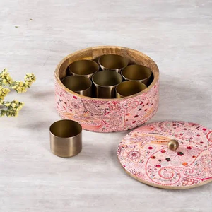 Masala dabba ที่ทำจากไม้เครื่องมือสมุนไพรและเครื่องเทศในครัวมาซาลาพร้อมกระปุกโลหะ7ขวด - Product Image 2