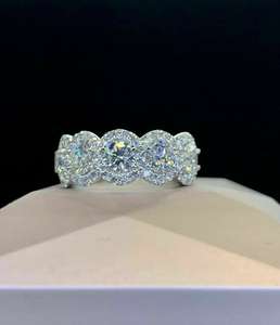 Bague pour femme en or blanc 14 carats avec cinq pierres serties de moissanite ronde incolore de 1,75 carat total Ritzin - Product Image 2