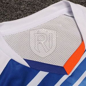 Uniforme de Fútbol de Manga Corta Transpirable de Color Personalizado de Primera Calidad, 100% Poliéster, Hecho en Pakistán - Product Image 2