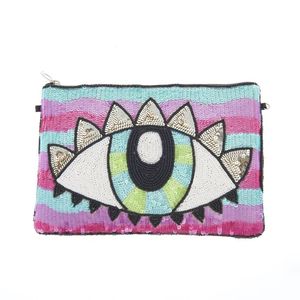 St Xavier diseño elegante ojo grande elegante trabajo hecho a mano bordado con cuentas monedero Premium lujo y personalización hermosa para niña - Product Image 1