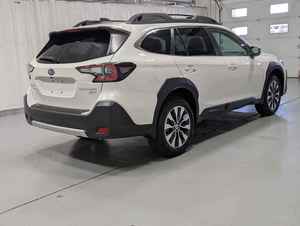 2025 Out back Limited XT AWD a 2.4L Turbo BOXER engine Lineartronic CVT with <b>paddle</b> <b>shifters</b> - Product Image 4