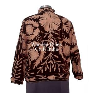 Chaqueta Corta de Invierno de Algodón y Terciopelo con Bordado Suzani Hecho a Mano para Mujer, Talla Única de Moda con Decoración de Botones para Otoño - Product Image 5