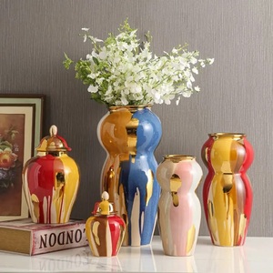 Florero de cerámica hecho a mano indio de diseño moderno para decoración de hogar y oficina florero elegante al por mayor - Product Image 3