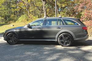 Mercedes-Benz E450 4-Matic All-Terrain 2021 usado en buen estado - Product Image 2