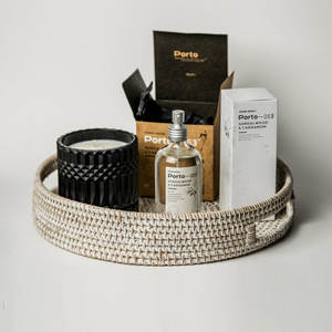 Plateau de service en bois moderne fait main Plateau décoratif en osier pour la nourriture pour servir et présenter - Product Image 1