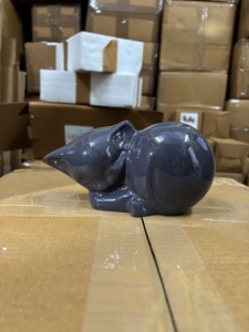 Venta al por mayor Funeral Latón Metal Mini Peltre Golden Odyssey Paw Pet Cremación Urnas para cenizas de mascotas - Product Image 6