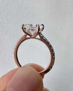 Anillo de Diamante Cultivado en Laboratorio con Corte Radiante Certificado por IGI, 3.50 Ct, Anillo de Compromiso con Diamante CVD, Oro Amarillo de 14k, Joyería Fina para Novia - Product Image 6