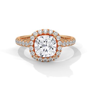 Anillo Solitario con Halo de Moissanita de Corte Cojín de 2.0ct y Banda Pavé en Plata de Ley 925 - Product Image 2