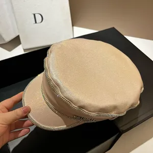 Casquette d'uniforme officielle personnalisée de haute qualité avec logo brodé et emblème en métal - Product Image 6