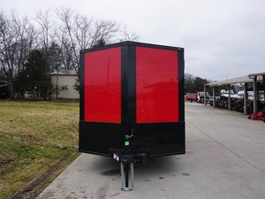 Top 7x12 Cerrado Red V-Nose Blackout Package Auto Trailer con almacenamiento de eje de 3,500lb para automóviles - Product Image 6