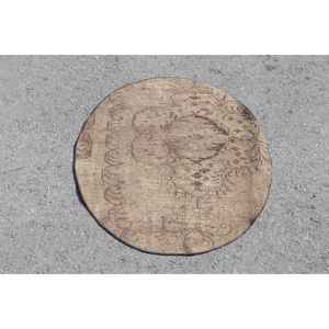 Alfombra Turca, Redonda de 3x3 pies, Alfombra Marrón con Diseño de Patchwork - Product Image 3