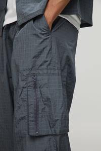 กางเกงกีฬาแนวลำลองของผู้ชายกางเกงกันลมเอวยางยืดไนลอน100% น้ำหนักเบาซักได้ตามต้องการ - Product Image 2