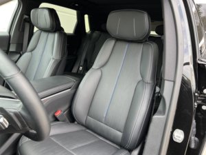 Cadillac LYRIQ Luxe d'occasion propre 2025 - Product Image 4