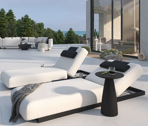 Chaise longue <span class=keywords><strong>de</strong></span> plage <span class=keywords><strong>de</strong></span> luxe pour hôtel, coussin épais, mobilier d'extérieur en aluminium, transat pour <span class=keywords><strong>piscine</strong></span> <span class=keywords><strong>de</strong></span> complexe hôtelier - Product Image 1
