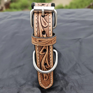 Collier de chien en cuir usiné Western fabriqué à la main avec produit de sport et de divertissement de conception de défilement Tan Vintage - Product Image 1