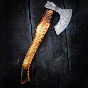 Hache de plein air en acier de Damas, motif fait main, avec long manche en bois, pour le camping, l'aventure, la chasse et l'équipement de survie - Product Image 2