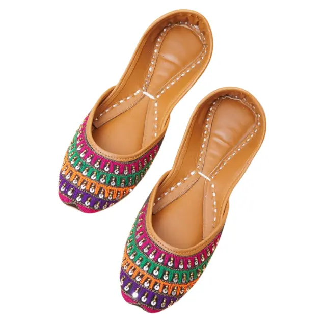 Venda quente indiano paquistanês mulher punjabi feito à mão Khussa Jutti multi-cores sapatos casuais femininos sapatos flexíveis antiderrapantes