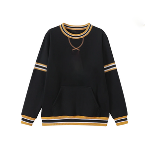 Alpha Black Crest Chenille Crewneck-Sudadera bordada de manga larga para hombres y mujeres - Product Image 3