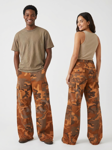 Vêtements personnalisés, pantalon en denim camouflage évasé, pantalon large personnalisé, streetwear, pantalon utilitaire multi-poches, pantalon en denim tendance - Product Image 5