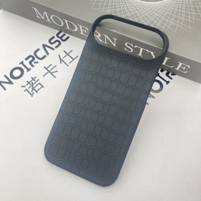 2026 New Leather Magnetic Phone Case for iphone 17 Pro Max with Strap for Universal Models Anti-Drop Cover
