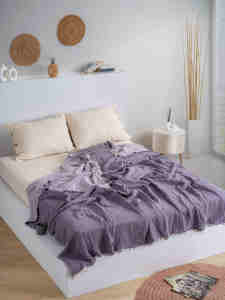 Sierra Four Couche de mousseline coton Velours Tissu Broderie Usage domestique Remplissage léger - Product Image 1