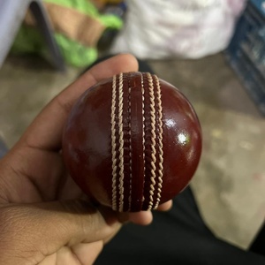 Pelotas de Críquet de Cuero de Alta Calidad, Nivel Internacional, Personalización de Logotipo - Product Image 1