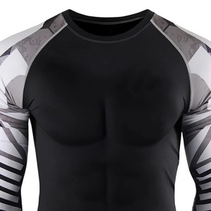 เสื้อรัดกล้ามเนื้อแขนยาวสำหรับผู้ชาย MMA ระบายอากาศได้ดี แห้งเร็ว ปรับแต่งได้ (โพลีเอสเตอร์/ไนลอน) ออกแบบ OEM สำหรับขายออนไลน์ - Product Image 3