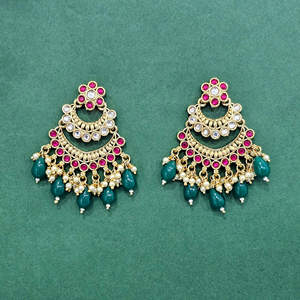 Pendientes de aro chapados en oro clásicos antiguos elegantes muy demandados Pendientes clásicos antiguos de moda - Product Image 4