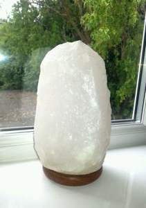 Lámparas de sal natural del Himalaya blancas grandes de 25 a 50kg, lámparas de sal natural de Pakistán, lámparas de sal asequibles - Product Image 4