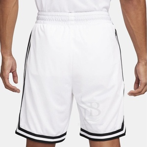 Shorts de basket-ball pour hommes en maille imprimée de haute qualité, à séchage rapide, avec logo personnalisé, mode estivale, noir - Product Image 5