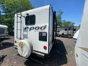 Camping-car d'occasion F-o-r-e-s-t R-i-v-e-r RV R-P-o-d RP-192 de 2022 prêt à être vendu - Product Image 3