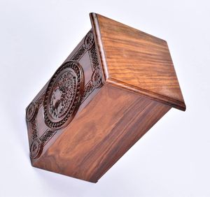 Urna de palisandro para cenizas humanas-Caja de madera de árbol de la vida-Urna de cremación personalizada para cenizas Caja de urna de madera grande hecha a mano - Product Image 5