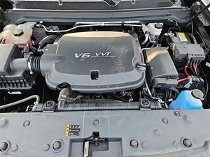 CLEAN 2022G-Can_y_on De_nali Crew Cab 4WD (cabina de tripulación 4WD) - Product Image 2