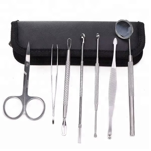 Kit de toilettage personnel professionnel 7 pièces en acier inoxydable, extracteur de points noirs à ouverture large et lame pointue pour - Product Image 1