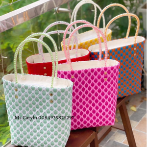 กระเป๋าตะกร้าพลาสติกสานมือพร้อมด้ามจับหนังสินค้าหัตถกรรมจาก0084935825297WA งานฝีมือจากผู้ผลิตในเวียดนาม - Product Image 5