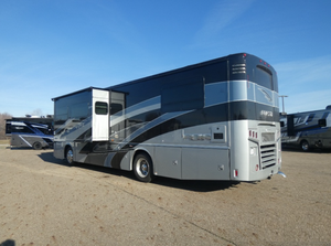 4UZACJFC0RCVA6711 Nouveau 2025 Luxe Classe A Camping-car Diesel Moteur Turbo Intérieur Spacieux avec Extension Coulissante - Product Image 4