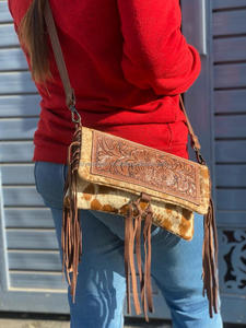 Nueva llegada occidental real hecho a mano pelo en piel Tooled cuero flecos Sling Bag mujeres elegantes ocultas llevar Casual bandolera - Product Image 5