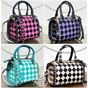 Bolso de Mano Pequeño de Cuero con Diseño a Cuadros Rosa y Negro, Bolso Compacto de Hombro, Mini Bolso Bandolera para Mujer - Product Image 1