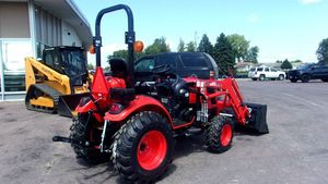 Tractor de Ruedas Kioti CX2510HST con Cargador Frontal, Bajo Costo, Alto Rendimiento, Mini 4x4 para Uso Agrícola y de Jardinería - Product Image 2