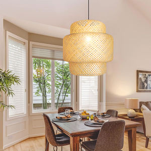 Lampe suspendue en rotin écologique faite à la main, luminaire de style chandelier pour salons et salles à manger, lampe murale à brancher - Product Image 2