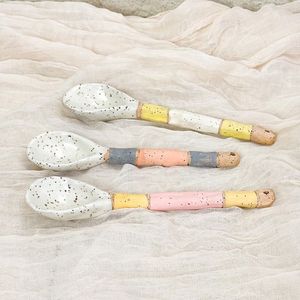 Juego de servidores de ensalada de Resina 100% HECHO A MANO FLORAL para uso doméstico y hotelero Incluye cuchara de helado para servir ensalada - Product Image 2