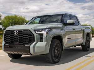 Toyota Tundra SR5 4x2 SR5 4dr CrewMax Cab Pickup SB 2022 Usada en Buen Estado - Product Image 2