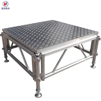 Testé TUV aluminium 6061-T6 Structure de scène d'événement système de scène portable plate-forme de surface noire scène en alliage d'aluminium à quatre jambes