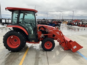 Tractor Agrícola Kubota L3560HSTC-LE B2320 4WD 2024 con Motor, Caja de Cambios, Bomba y Rodamientos - Tecnología Digital - 2 Años de Garantía - Origen PL - Product Image 3