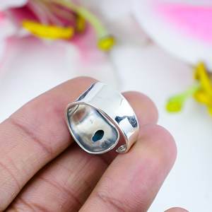 Anillo de Plata con Turquesa Natural para Mujer |   Anillo de Diseño Hecho a Mano con Cabujón Ovalado - Product Image 3
