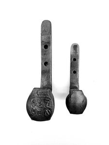 Elegante gancho de pared de hierro fundido Vintage para acogedores interiores de casas de campo y decoración de paredes Rústicas - Product Image 5