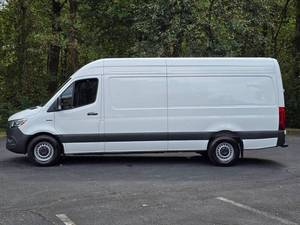 Mercedes-Benz Sprinter 2500 d'occasion à prix bas, modèle 2024, à vendre - Product Image 4